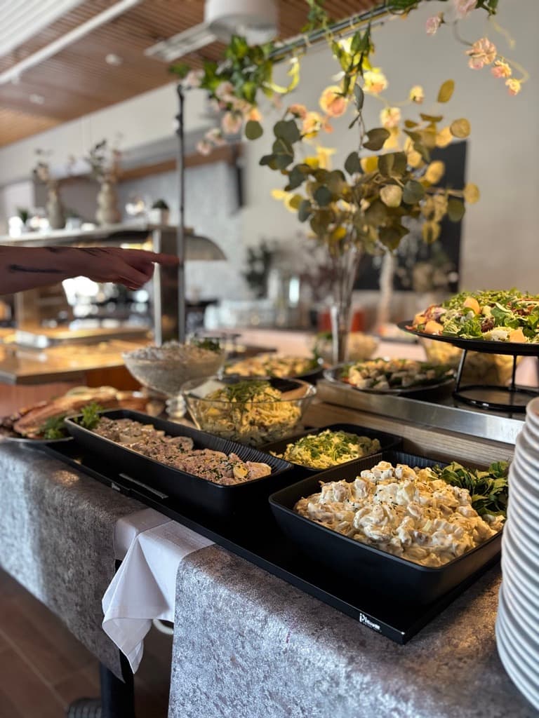 Lunch buffet